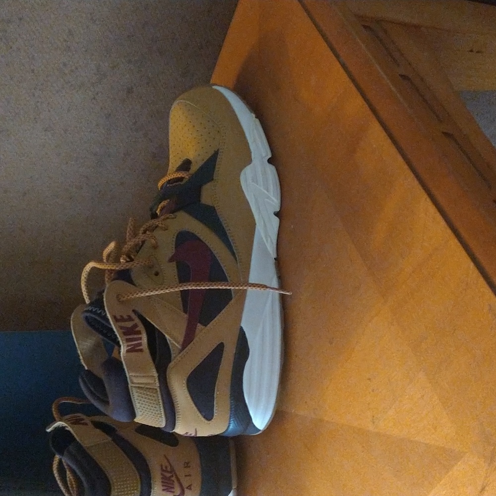 Nike Trainer sz 12 - Picture 2 of 5